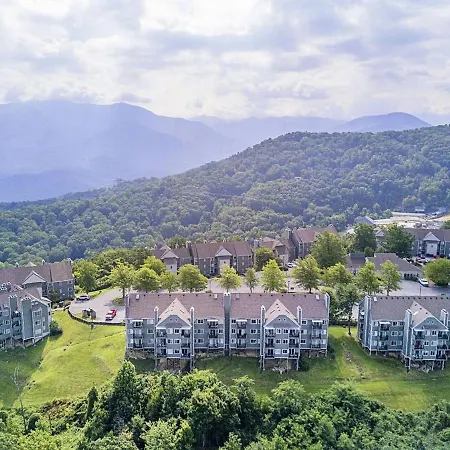 Sky High Views!!-Peak Mountaintop-Outdoor Pool-Close To Downtown-Private Balcony-Wifi-Cable Gatlinburg Extérieur photo