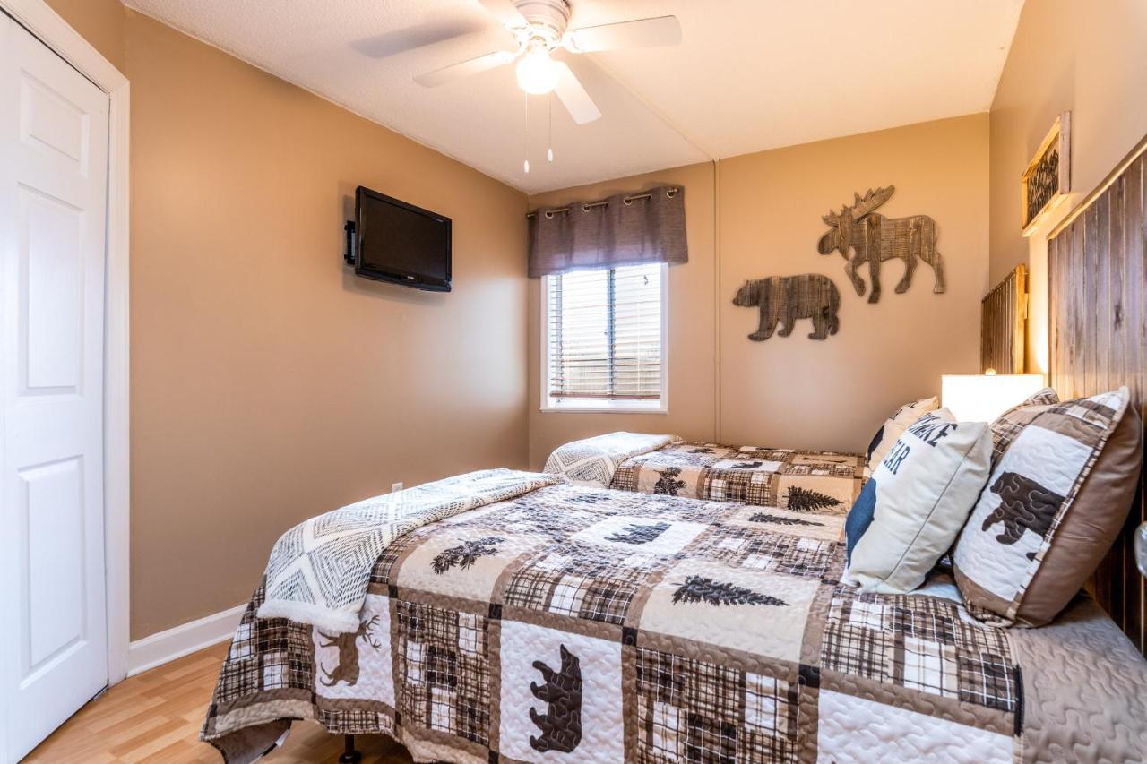 Apartamento Sky High Views!!-peak Mountaintop-outdoor Pool-close To Downtown-private Balcony-wifi-cable *