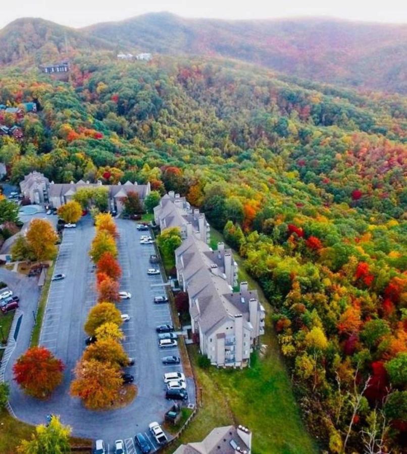 Apartamento Sky High Views!!-peak Mountaintop-outdoor Pool-close To Downtown-private Balcony-wifi-cable Gatlinburg